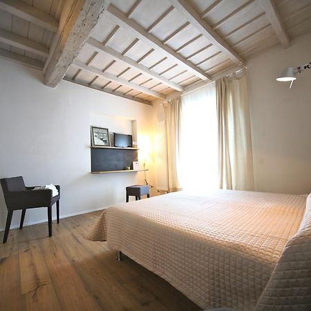 32 Bnb Camerecaffe Pavia Cameră foto