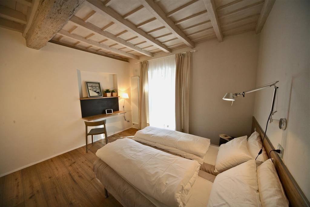 32 Bnb Camerecaffe Pavia Cameră foto