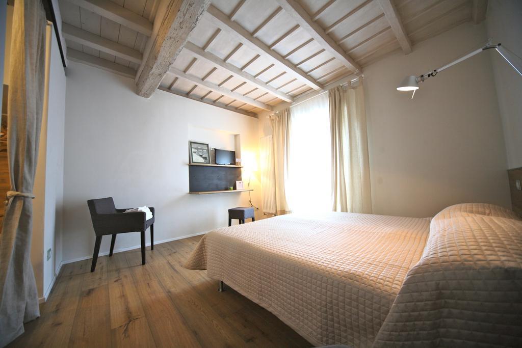 32 Bnb Camerecaffe Pavia Cameră foto
