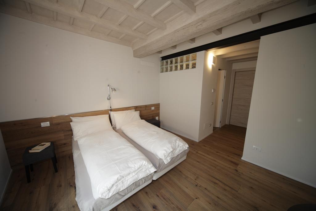 32 Bnb Camerecaffe Pavia Cameră foto